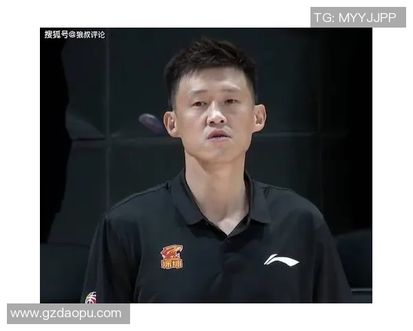 周鹏：从篮球场上的传奇到生活中的坚韧榜样，见证奋斗与荣耀的岁月