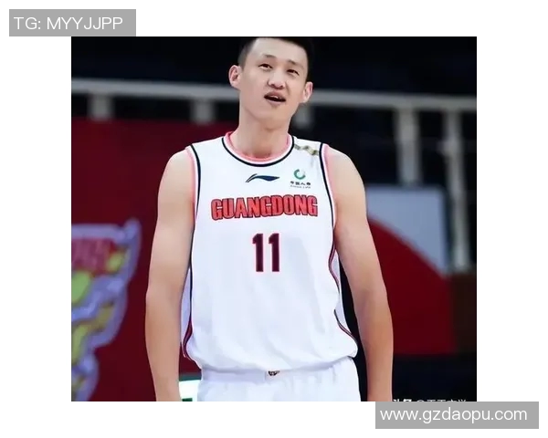 周鹏：从篮球场上的拼搏者到生活中的奋斗榜样，激励无数年轻人追逐梦想