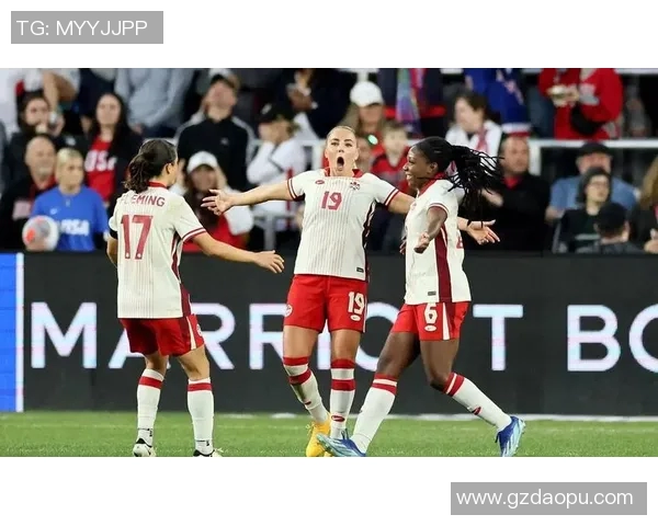 奥运女足精彩对决德国队与加拿大队争锋相对展现巅峰实力