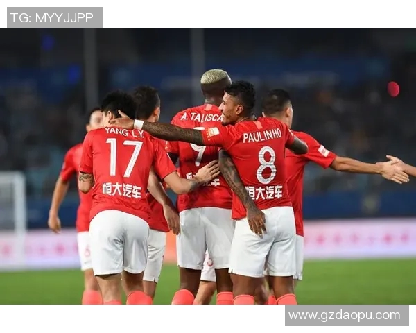 恒大与上港巴西球星对决引发的精彩赛事回顾与分析