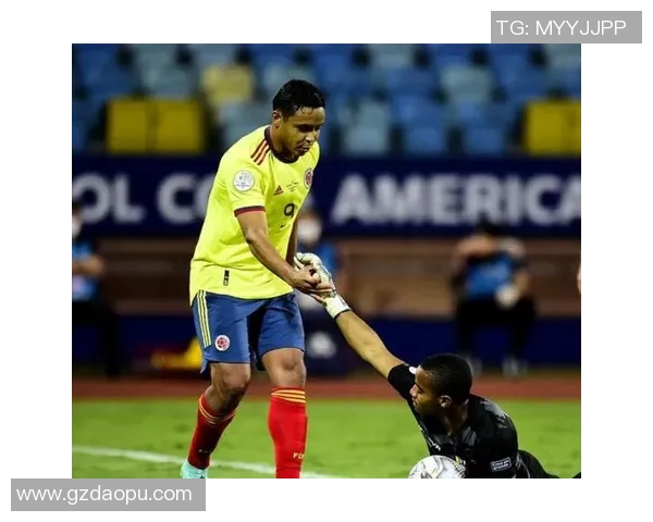 日本与哥伦比亚激战精彩瞬间图片回顾与分析