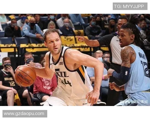 火箭队与灰熊队激战正酣谁能在这场对决中笑到最后 火箭队与灰熊队激战正酣谁能在这场对决中笑到最后