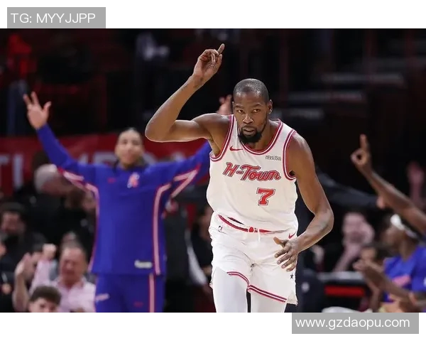 火箭与黄蜂激战1214场精彩对决球迷期待的胜负悬念再度上演