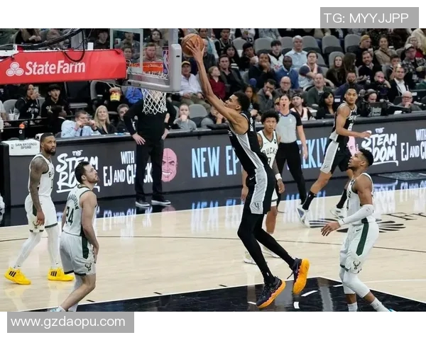 马刺与勇士激战正酣9月30日篮球盛宴不容错过